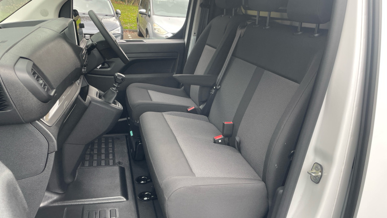 Vauxhall Vivaro L2 Diesel 2.0 Turbo D 145 Prime H1 Van